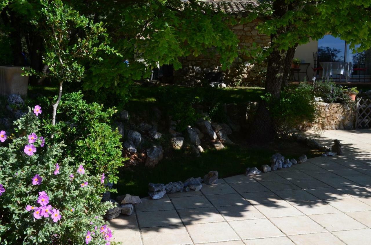 Sous Les Chenes Villa Lussan  Buitenkant foto